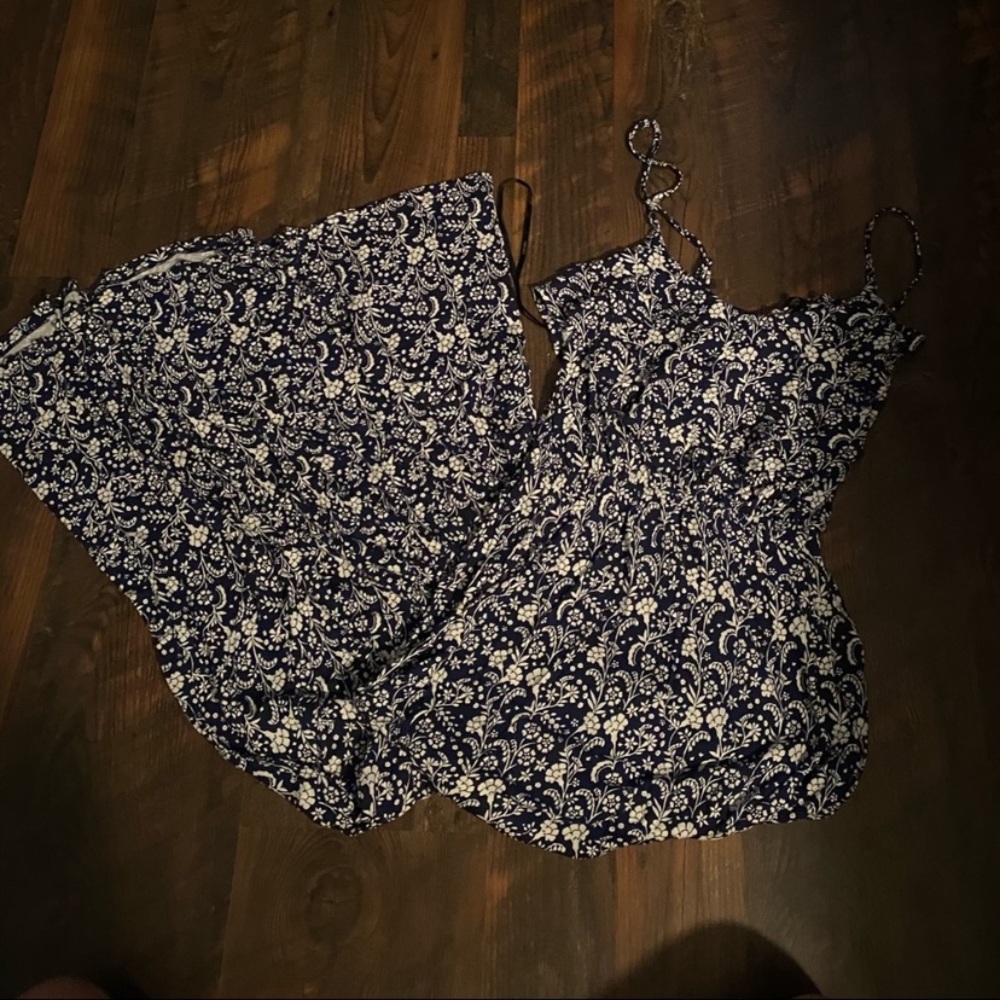 4/$20 🖤 Floral Maxi dress